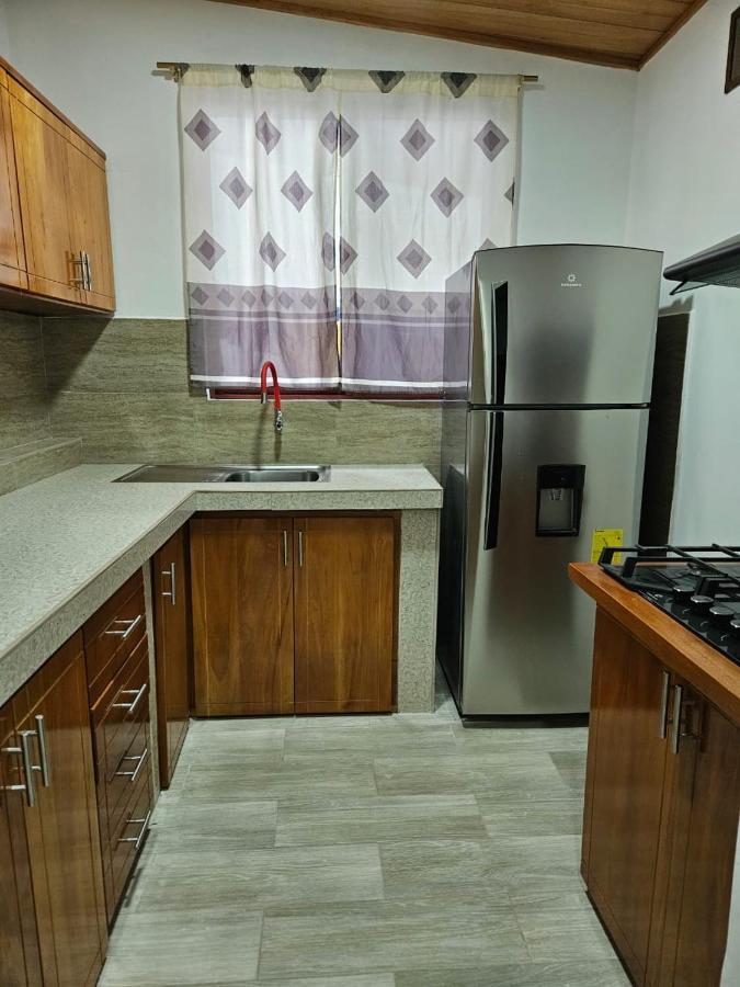 Suite Amoblada En Santa Cruz Пуэрто-Айора Экстерьер фото